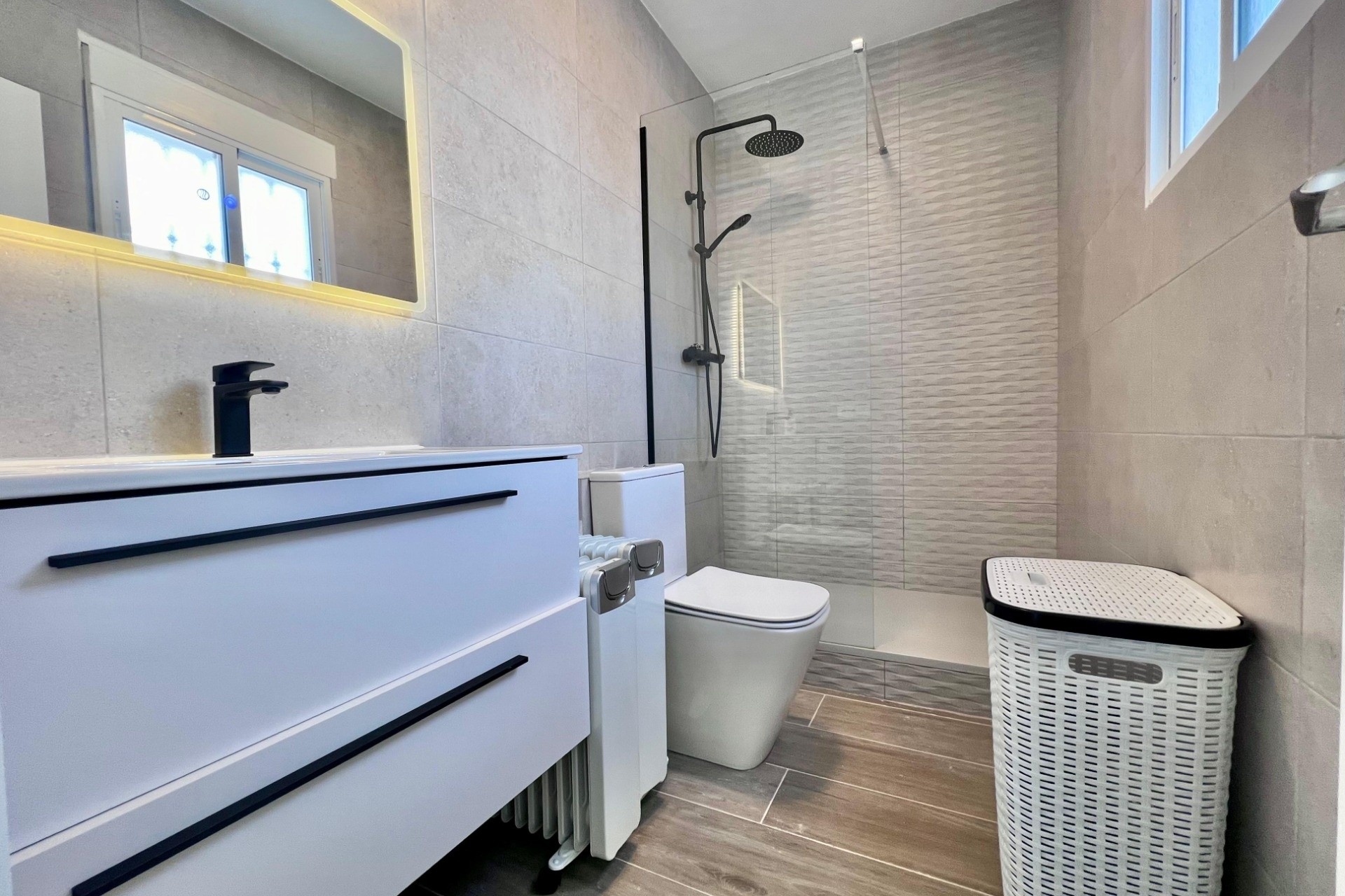 Herverkoop - Vrijstaande Villa -
San Miguel de Salinas - Las filipinas