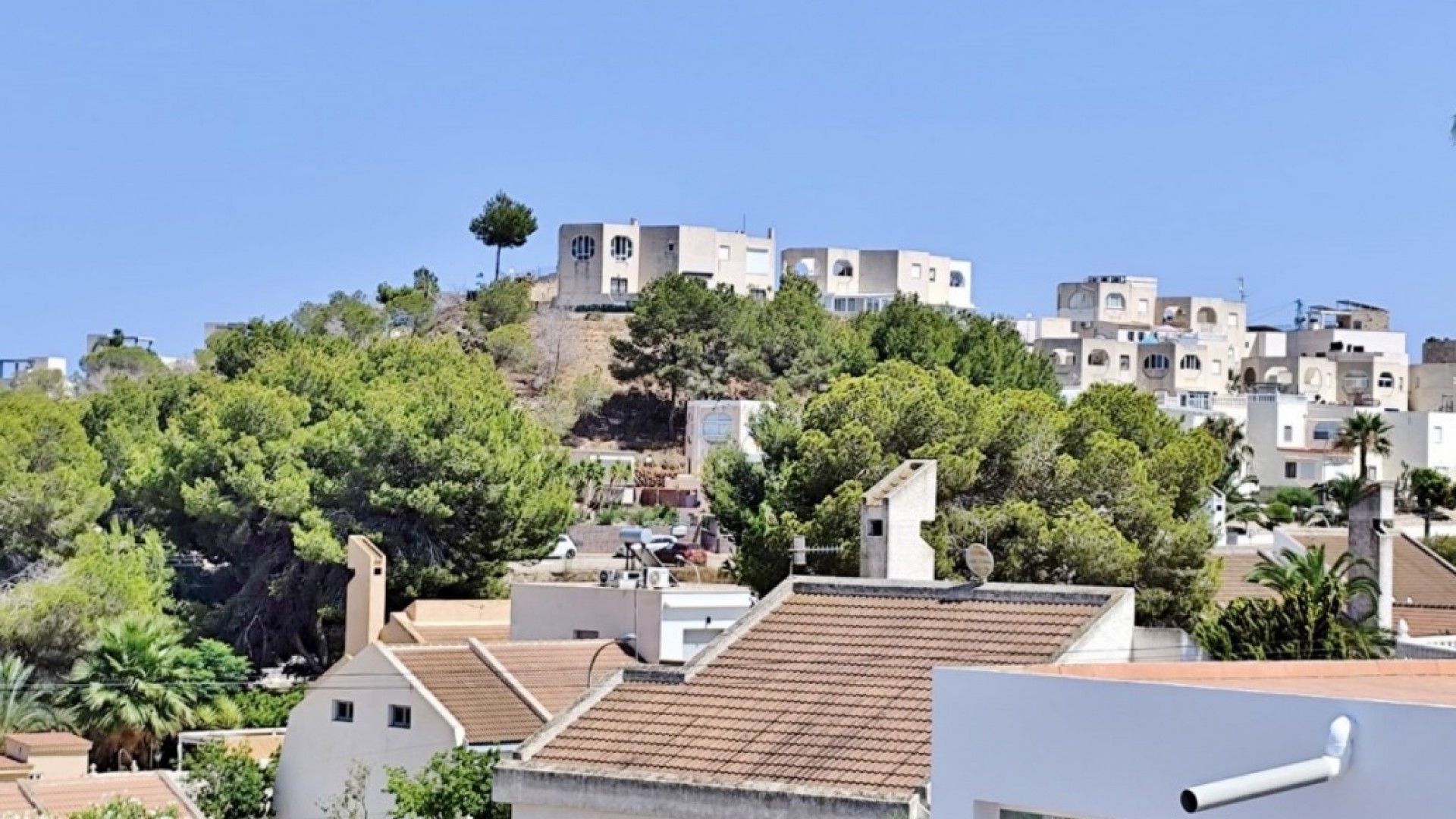Herverkoop - Vrijstaande Villa -
San Miguel de Salinas