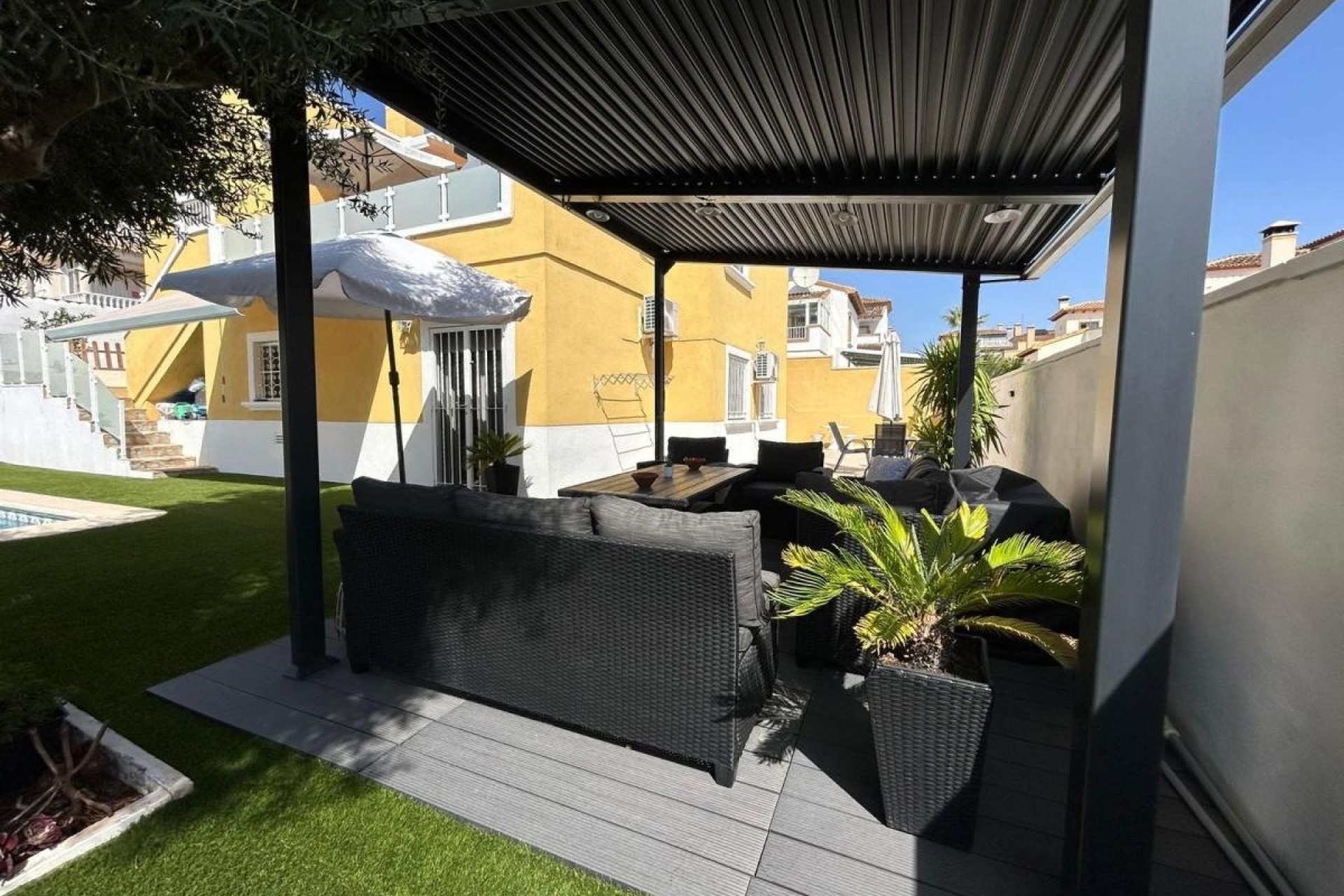 Herverkoop - Vrijstaande Villa -
San Miguel de Salinas