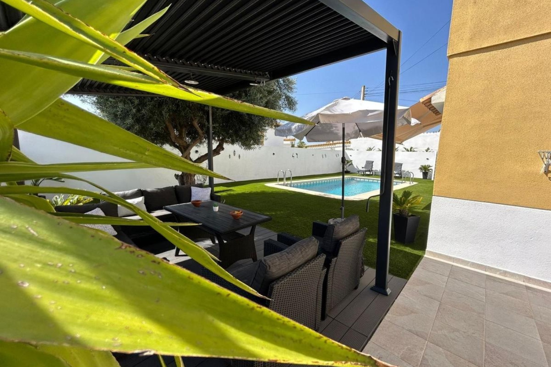 Herverkoop - Vrijstaande Villa -
San Miguel de Salinas