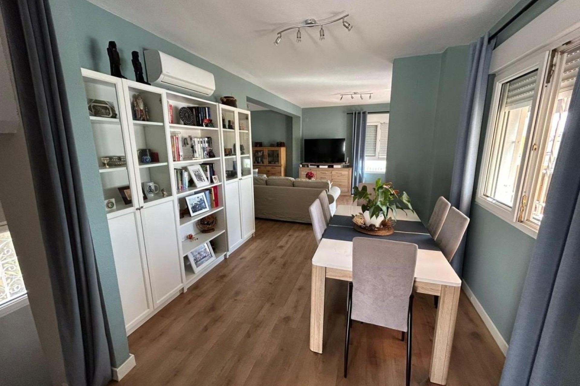 Herverkoop - Vrijstaande Villa -
San Miguel de Salinas