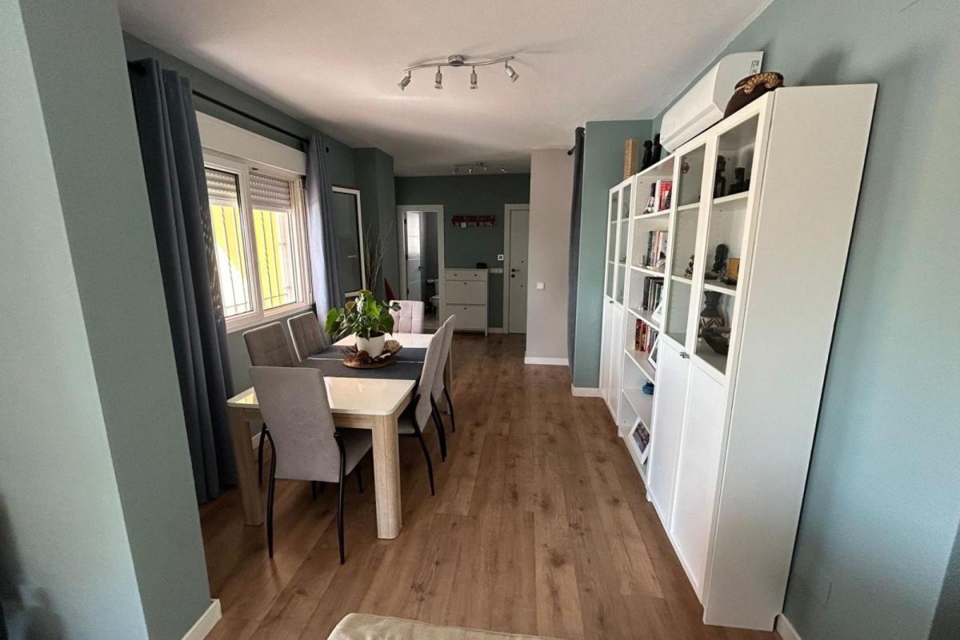 Herverkoop - Vrijstaande Villa -
San Miguel de Salinas