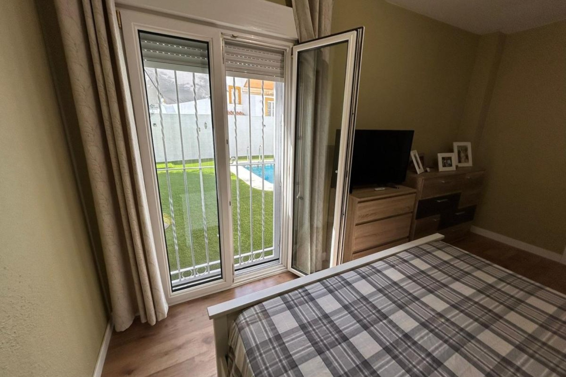 Herverkoop - Vrijstaande Villa -
San Miguel de Salinas