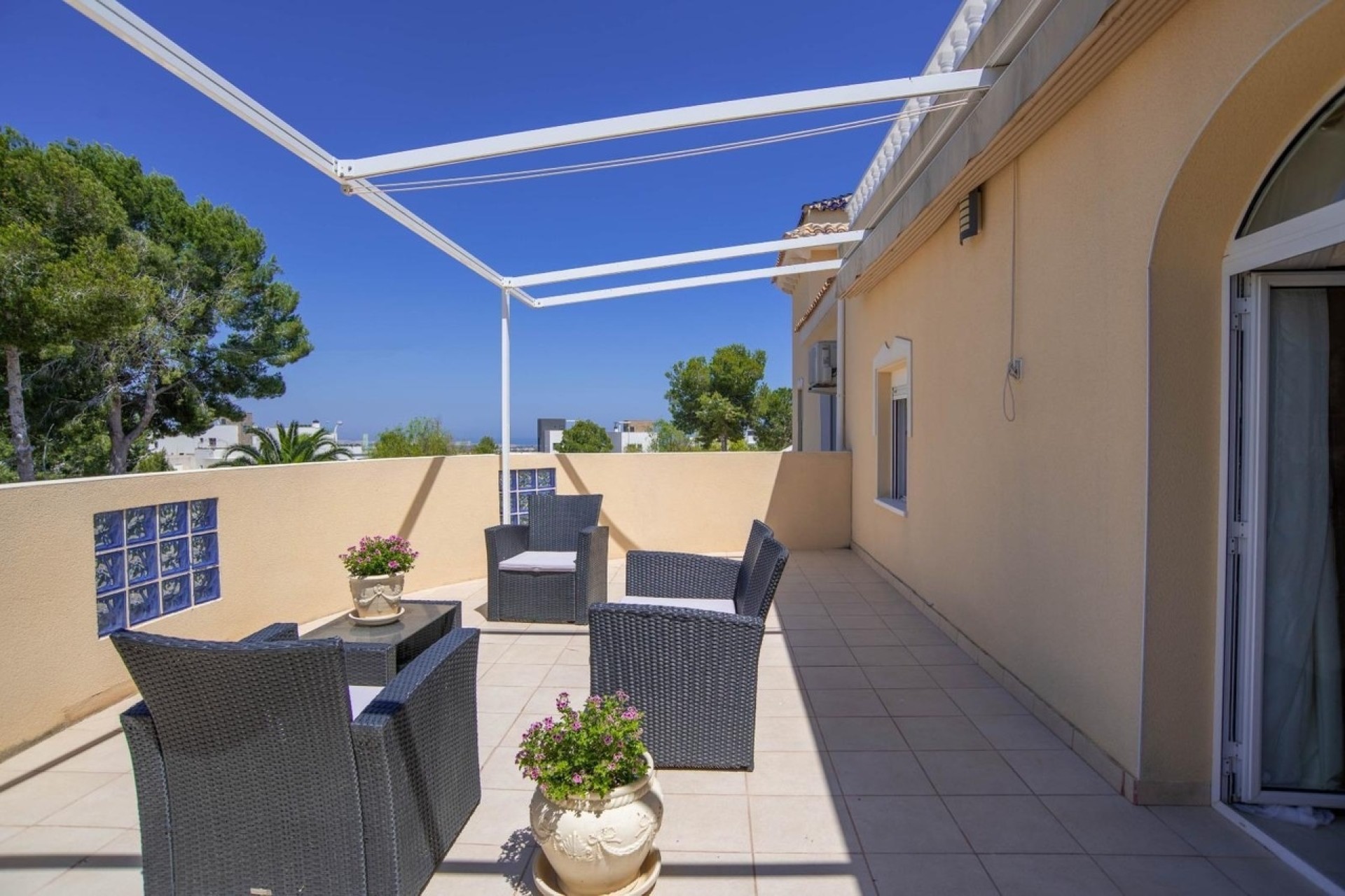 Herverkoop - Vrijstaande Villa -
San Miguel de Salinas