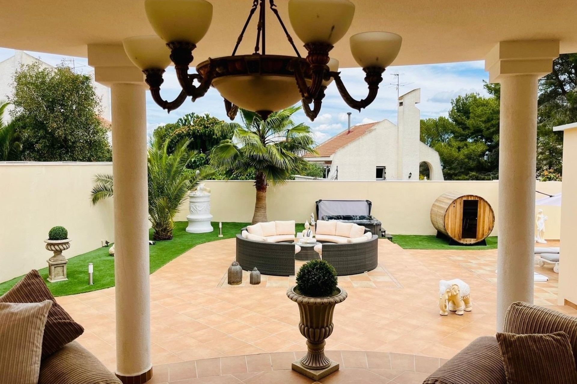 Herverkoop - Vrijstaande Villa -
San Miguel de Salinas