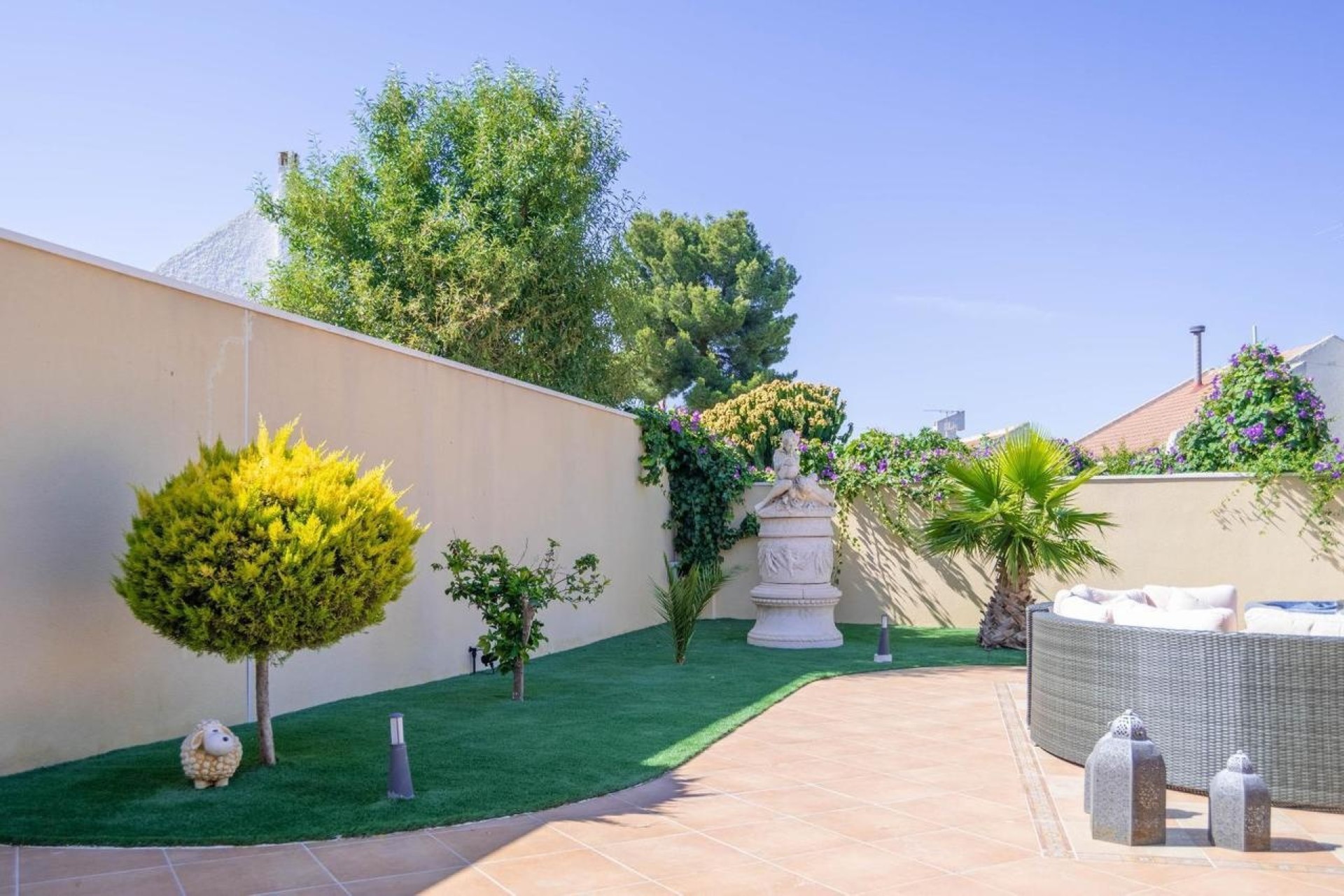 Herverkoop - Vrijstaande Villa -
San Miguel de Salinas