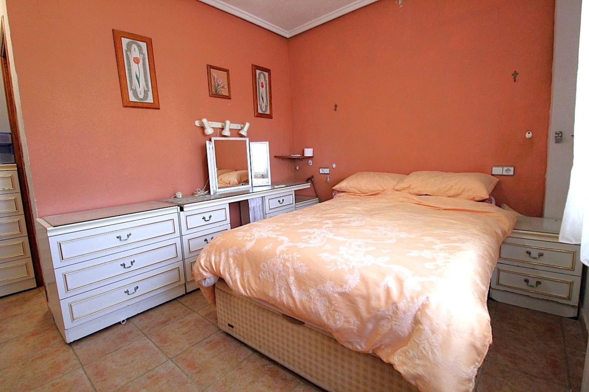 Herverkoop - Vrijstaande Villa -
San Miguel de Salinas