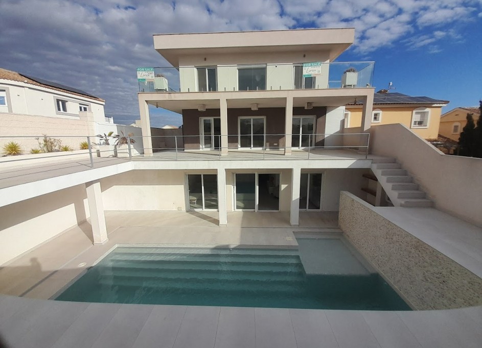 Herverkoop - Vrijstaande Villa -
Santa Pola - Gran Alacant