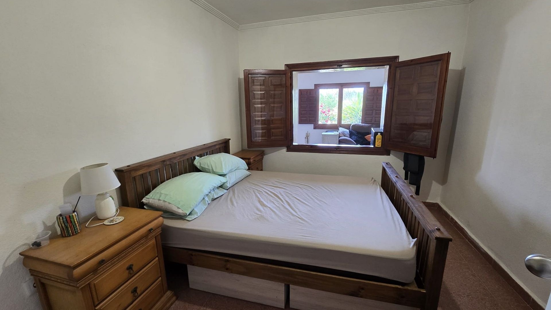 Herverkoop - Vrijstaande Villa -
SAX