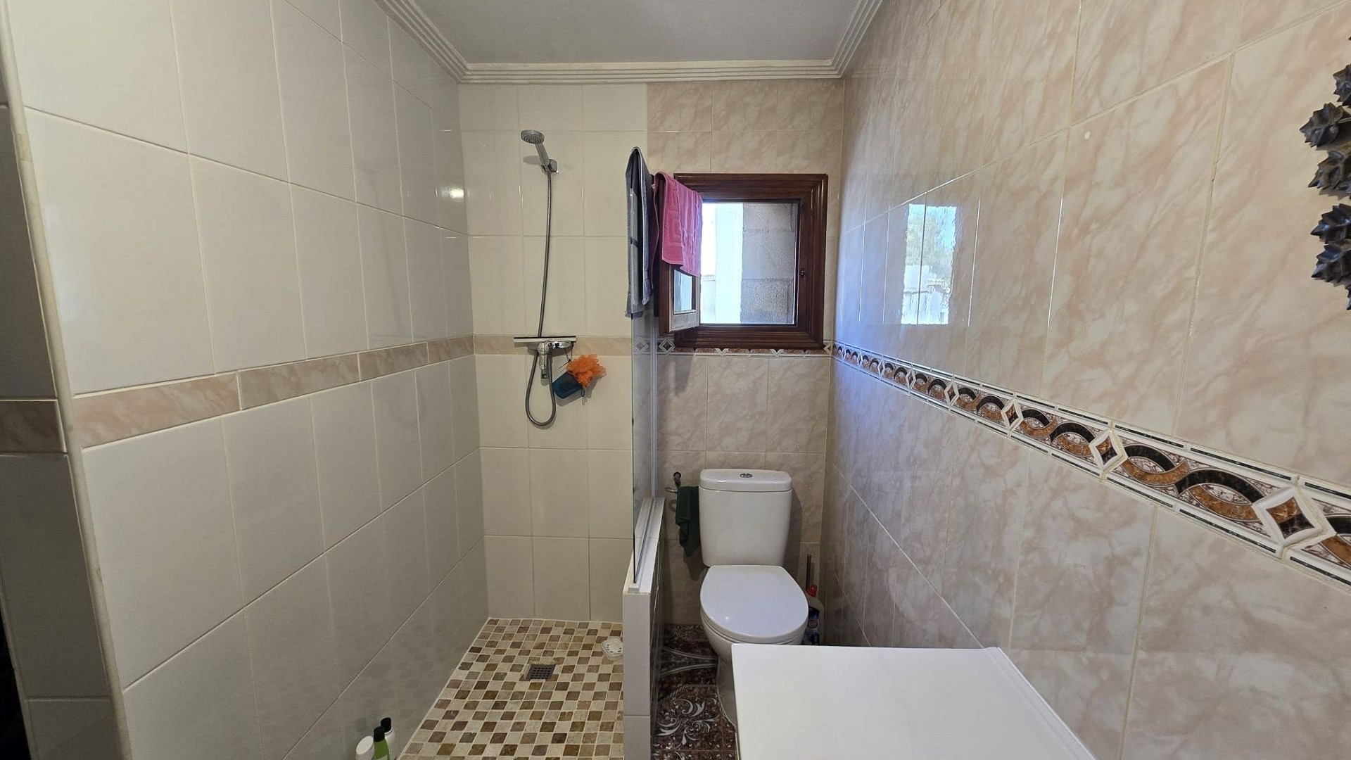 Herverkoop - Vrijstaande Villa -
SAX