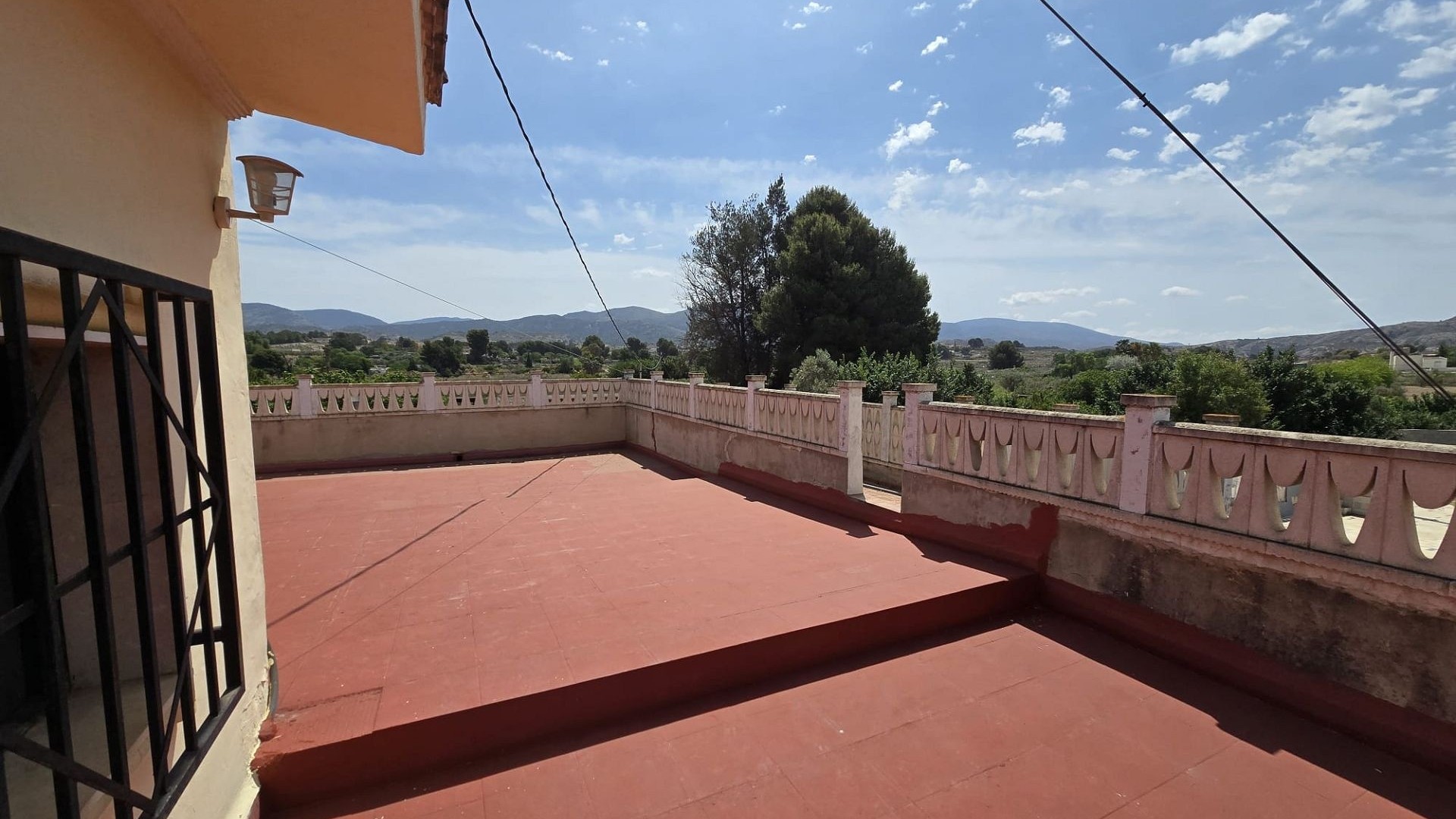 Herverkoop - Vrijstaande Villa -
SAX