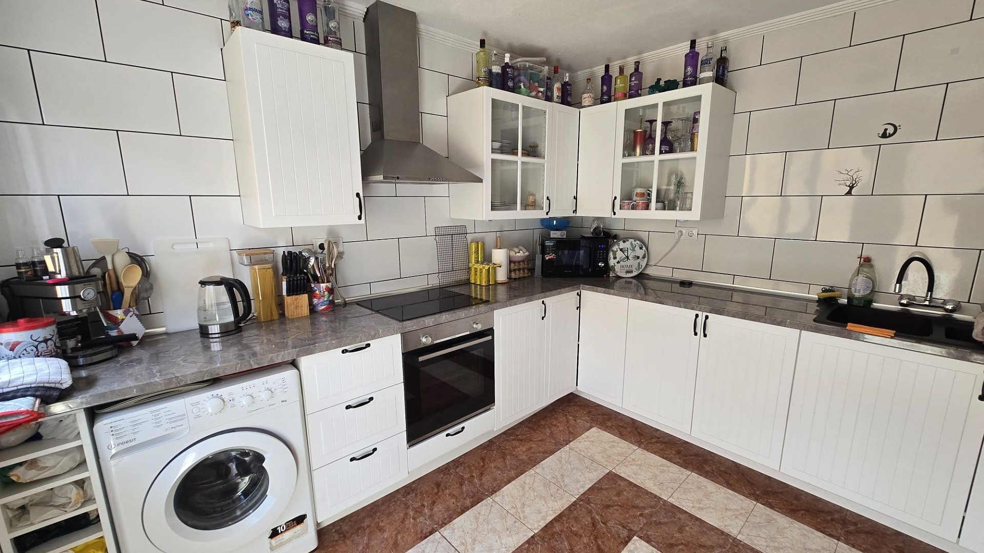 Herverkoop - Vrijstaande Villa -
SAX