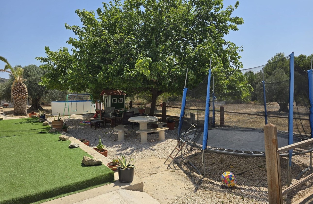 Herverkoop - Vrijstaande Villa -
SAX