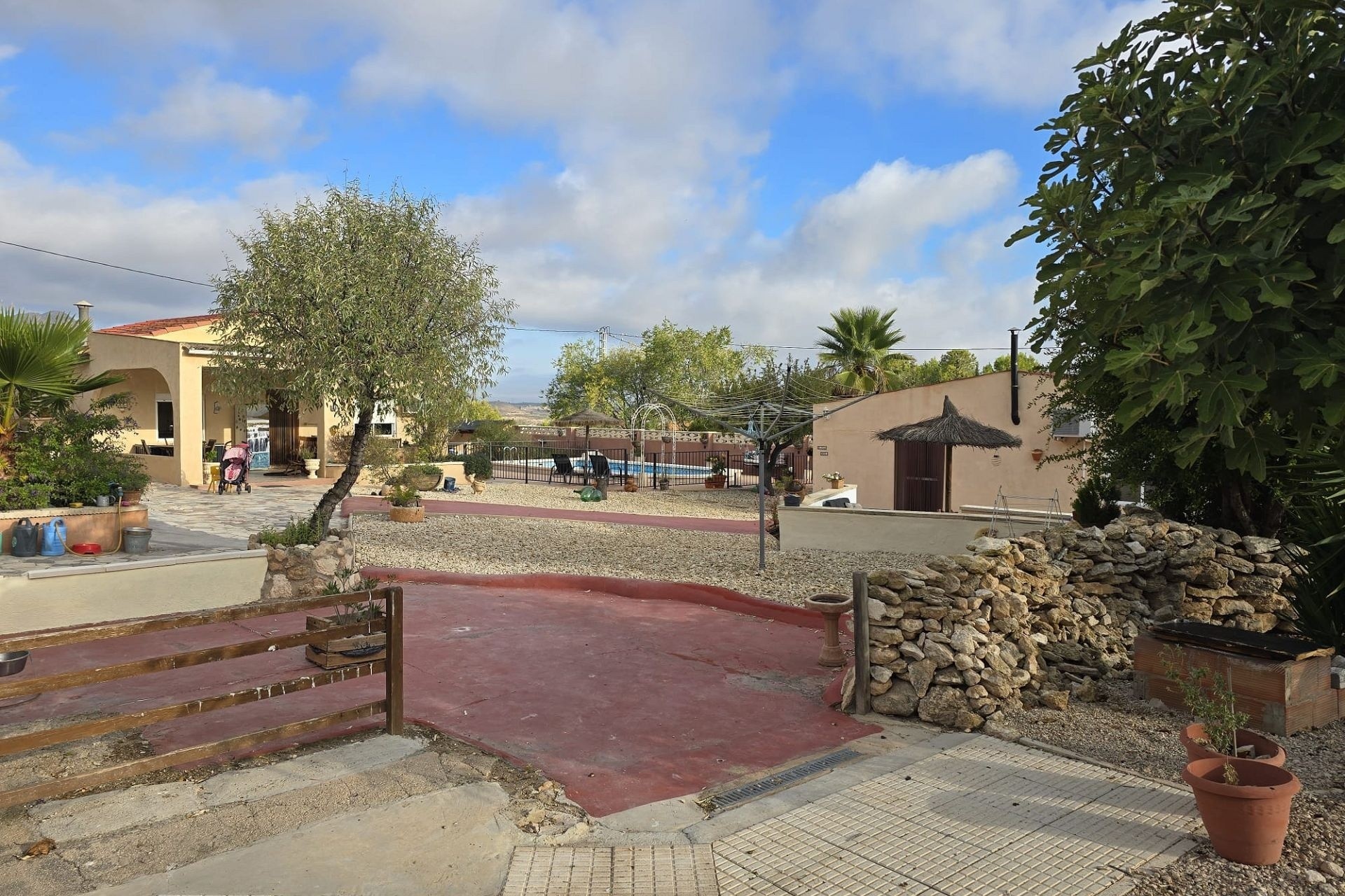 Herverkoop - Vrijstaande Villa -
SAX