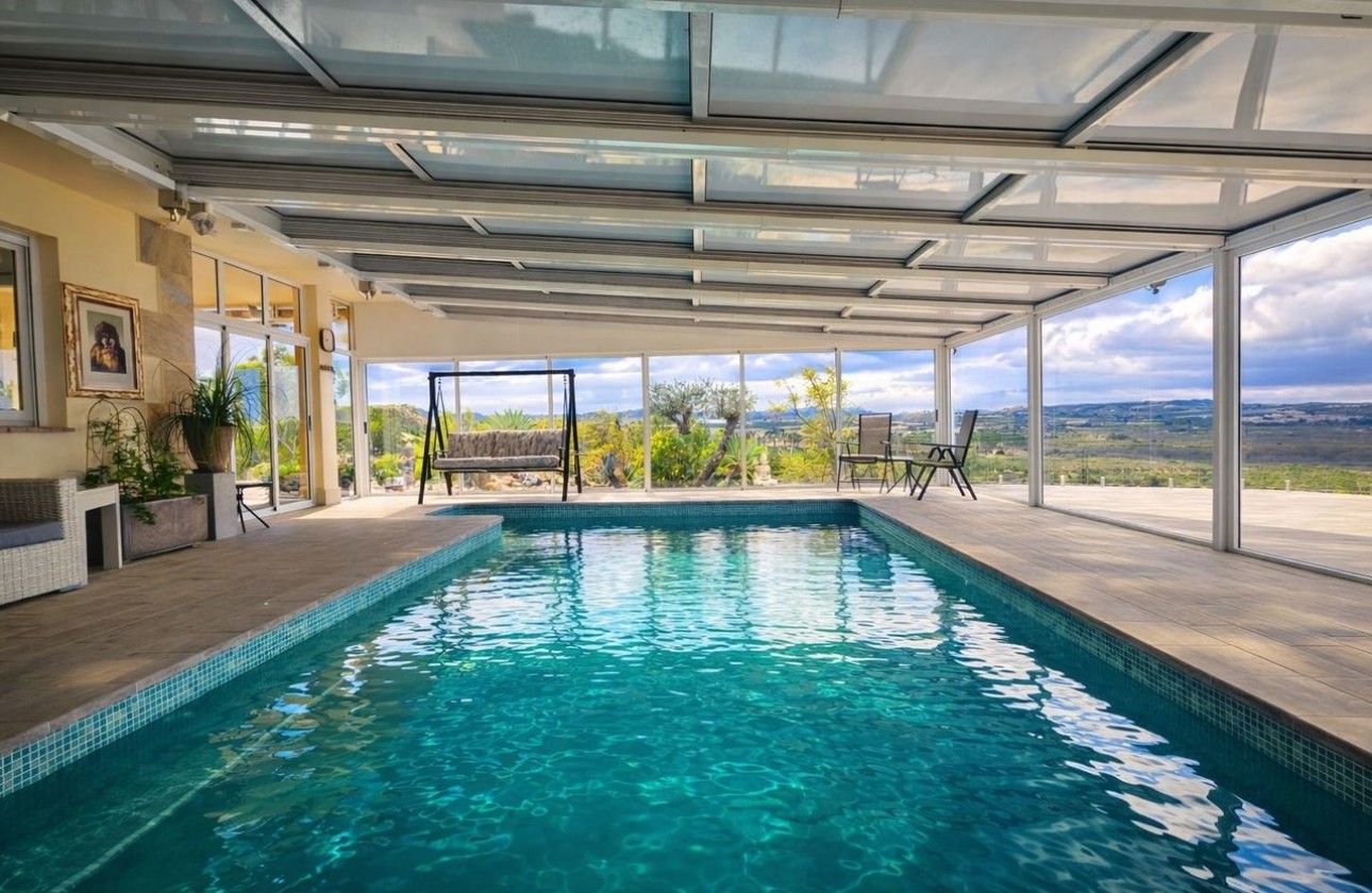 Herverkoop - Vrijstaande Villa -
Torremendo - Costa Blanca