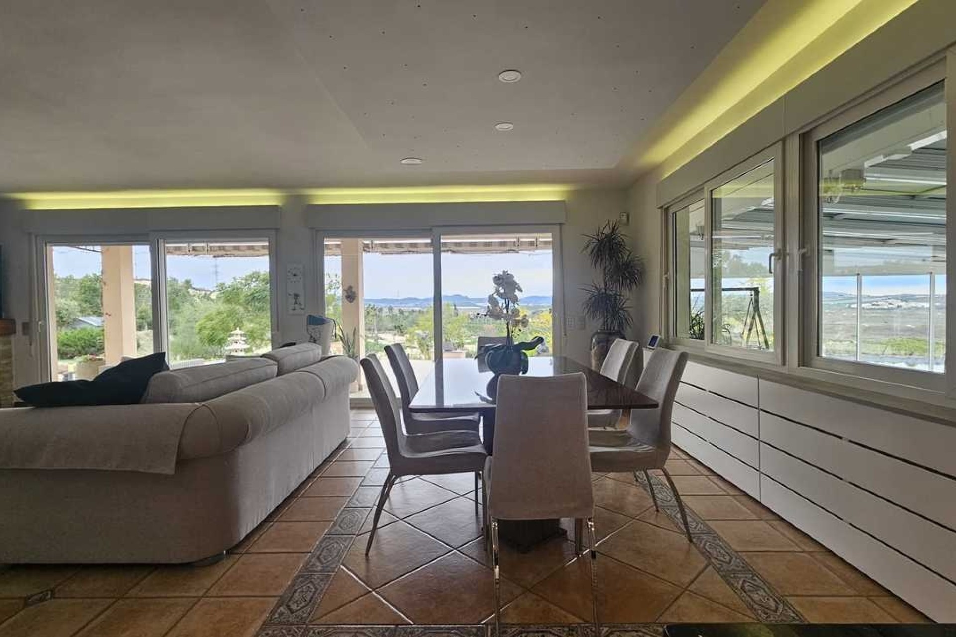 Herverkoop - Vrijstaande Villa -
Torremendo - Costa Blanca