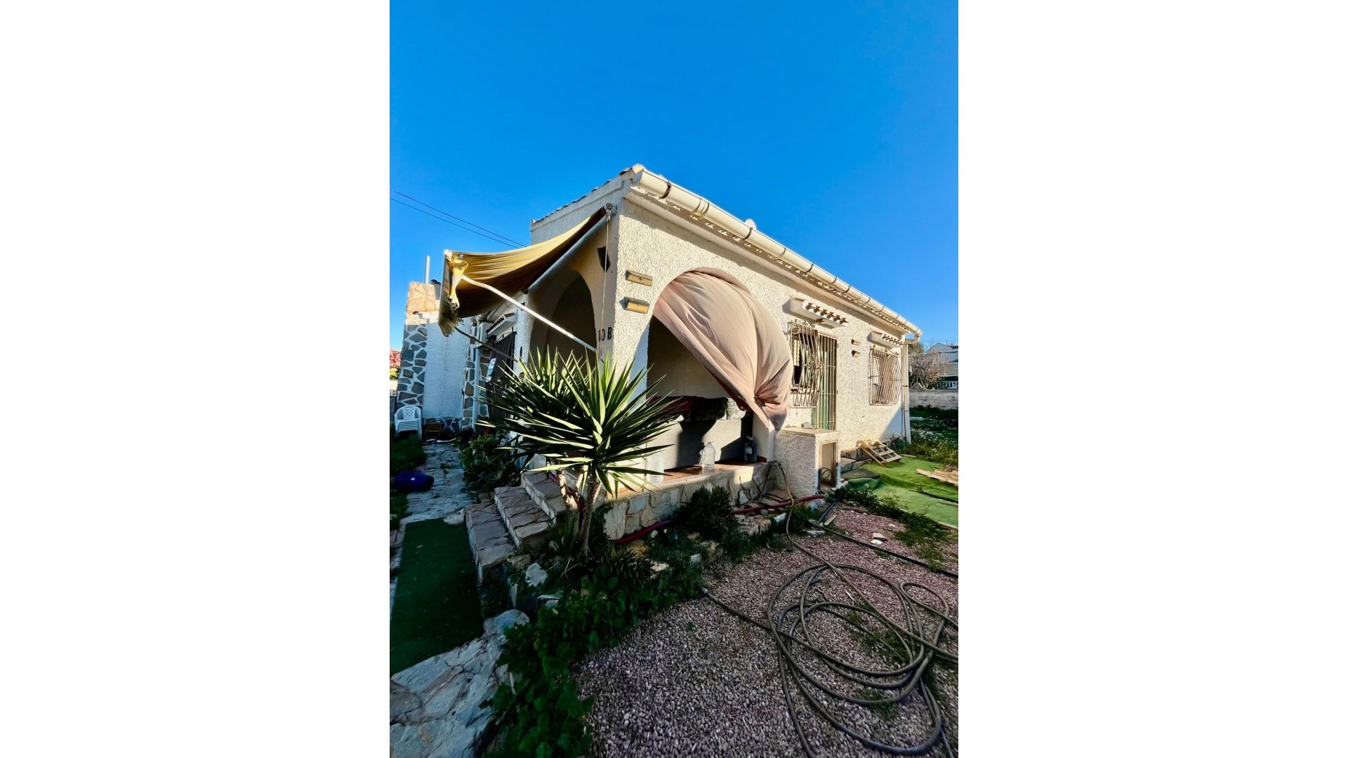 Herverkoop - Vrijstaande Villa -
Torrevieja - Aguas Nuevas