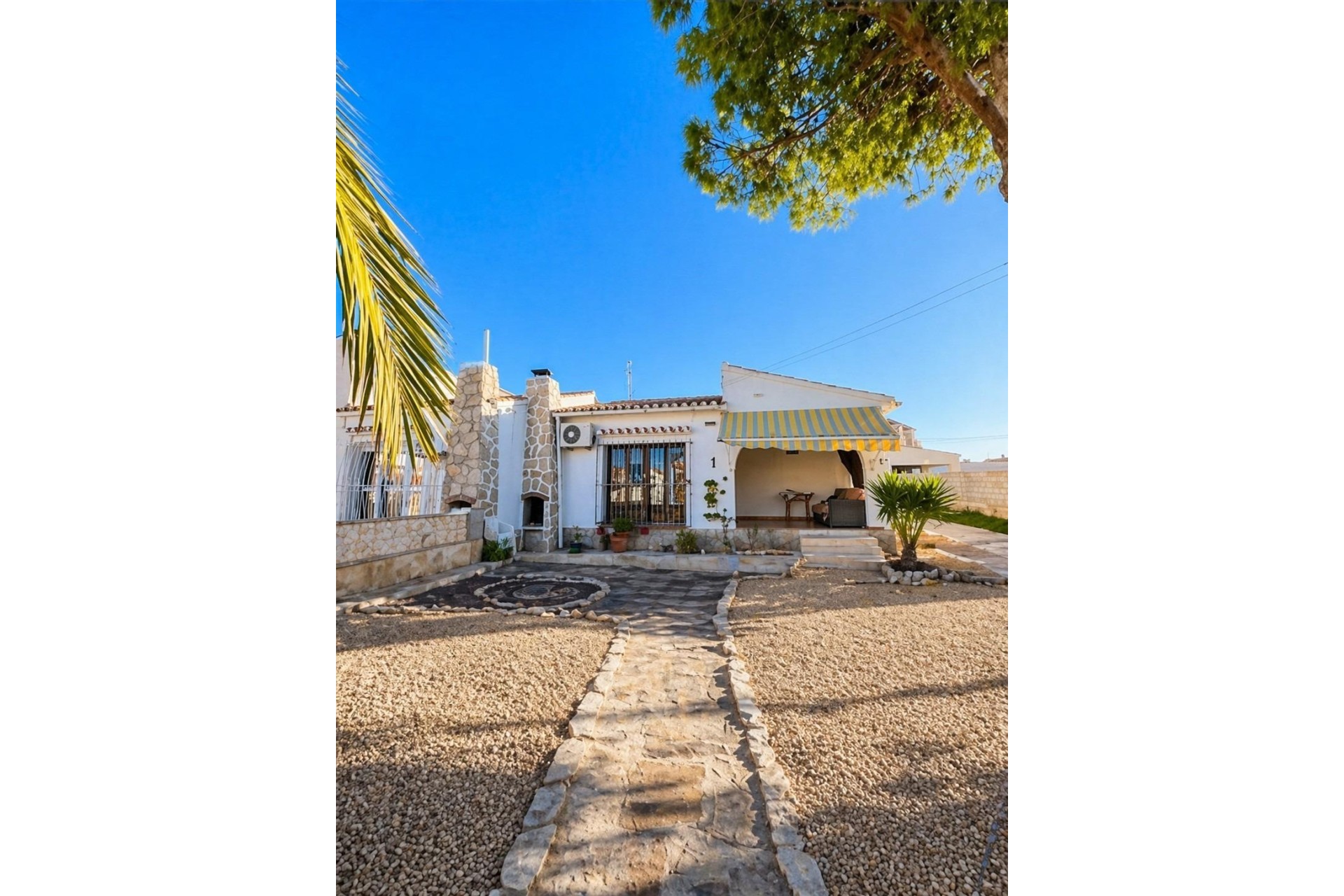 Herverkoop - Vrijstaande Villa -
Torrevieja - Aguas Nuevas