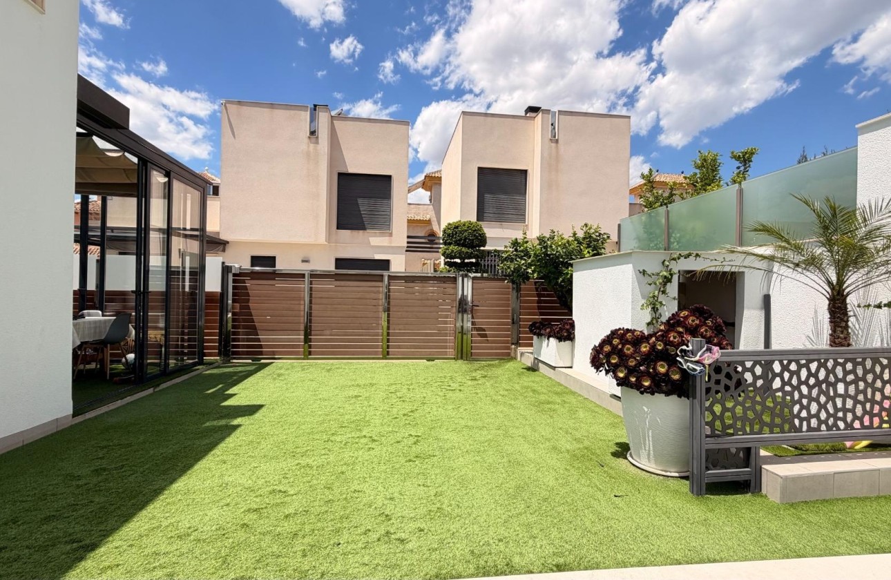 Herverkoop - Vrijstaande Villa -
Torrevieja - Aguas Nuevas