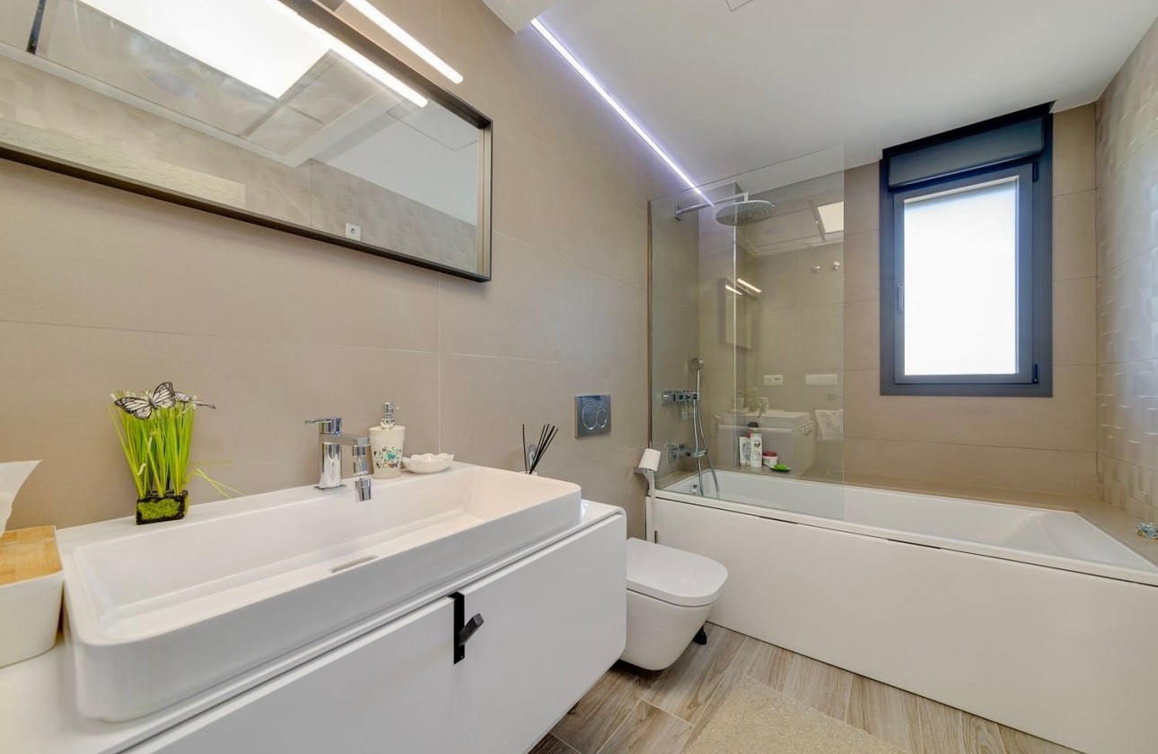 Herverkoop - Vrijstaande Villa -
Torrevieja - Costa Blanca