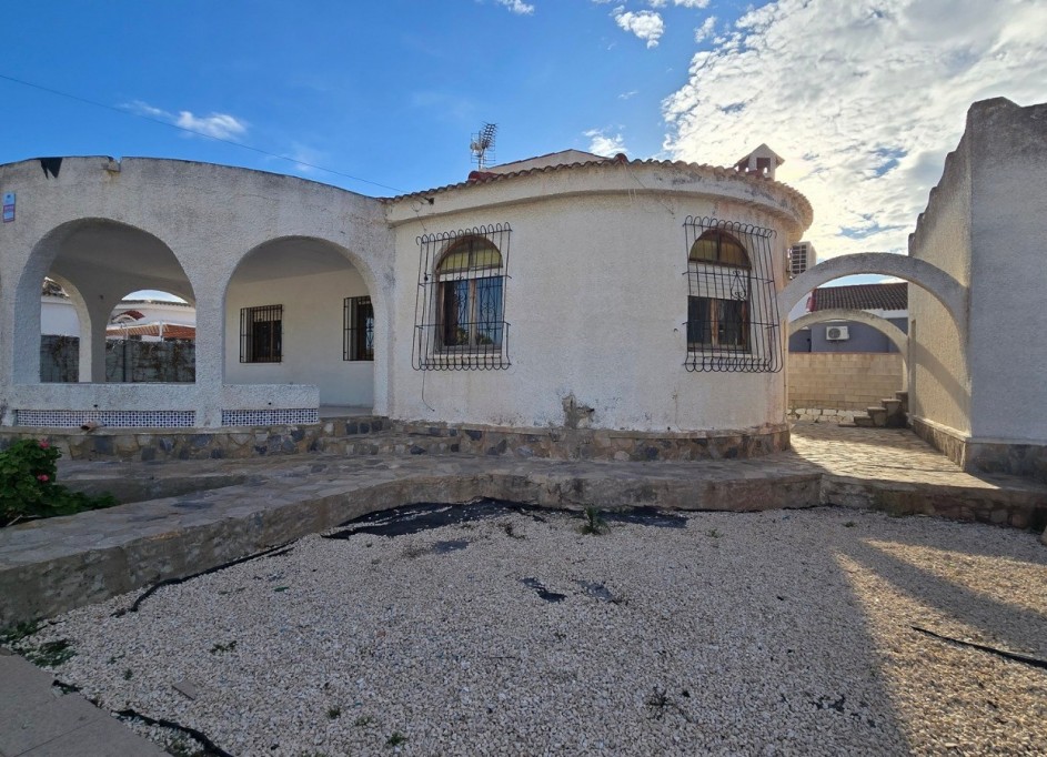 Herverkoop - Vrijstaande Villa -
Torrevieja - El Chaparal