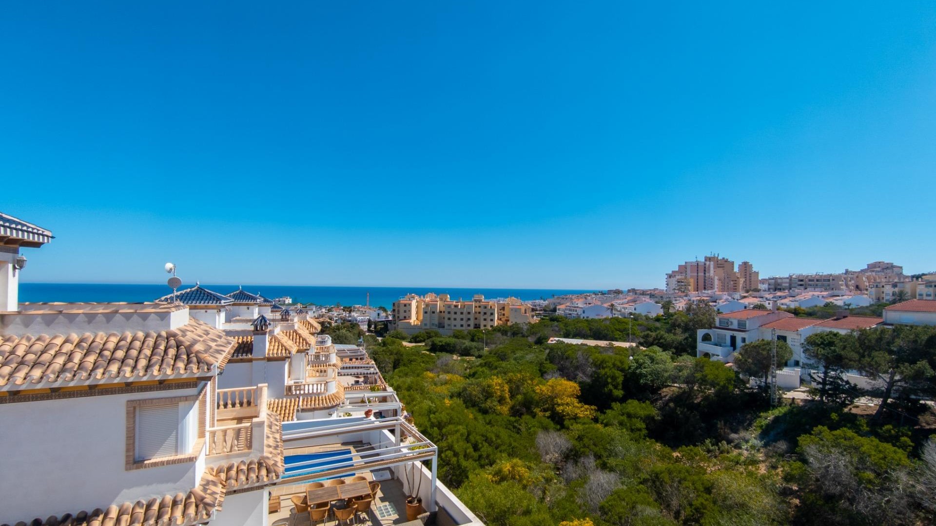 Herverkoop - Vrijstaande Villa -
Torrevieja - La Mata