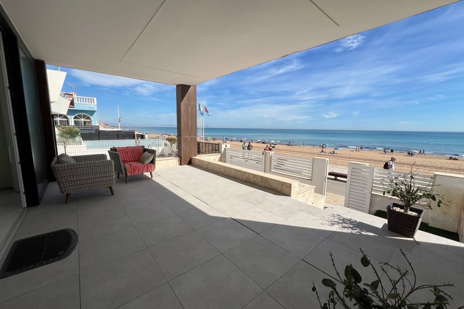 Herverkoop - Vrijstaande Villa -
Torrevieja - La Mata