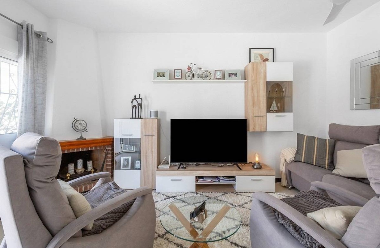 Herverkoop - Vrijstaande Villa -
Torrevieja - La Mata