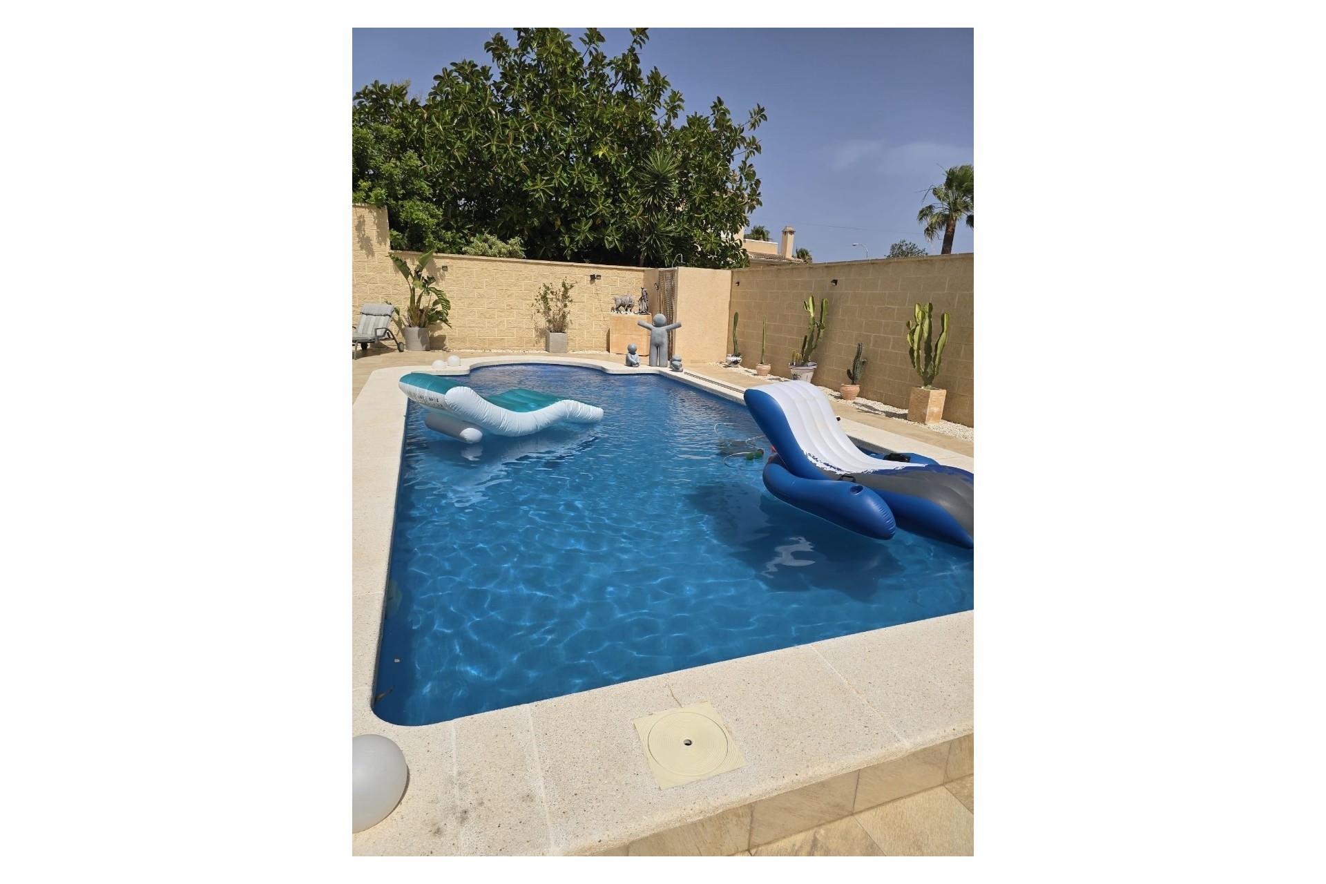 Herverkoop - Vrijstaande villa -
Torrevieja - La Siesta