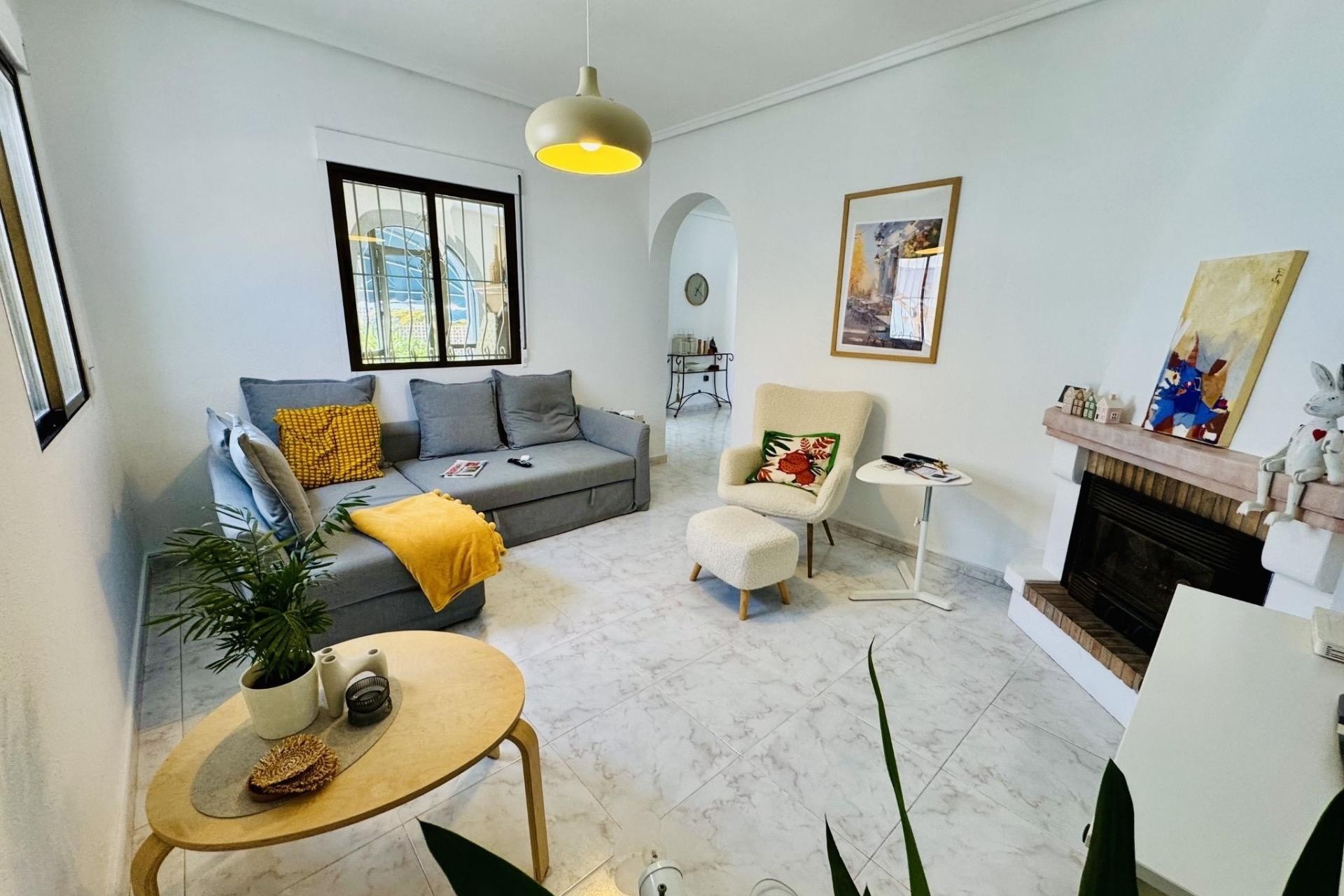 Herverkoop - Vrijstaande Villa -
Torrevieja - La Siesta