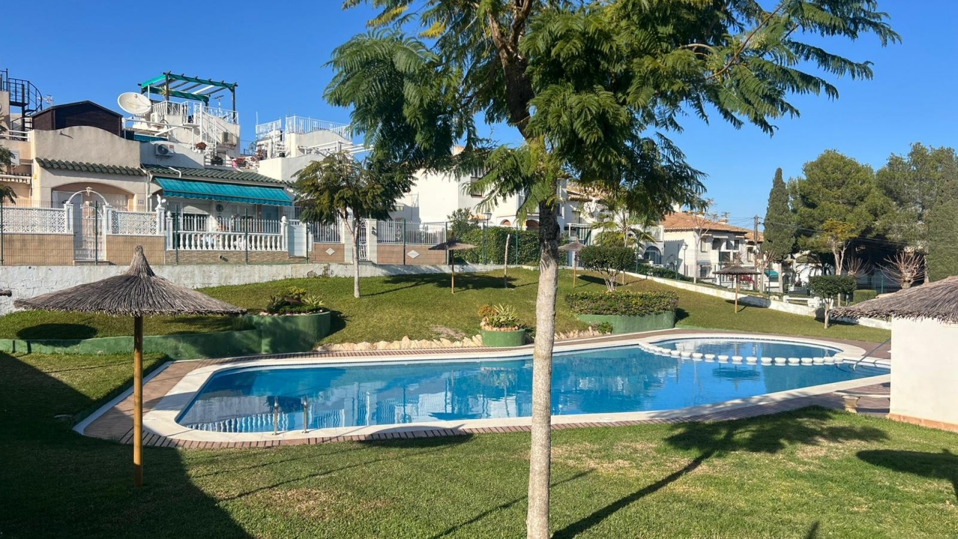 Herverkoop - Vrijstaande Villa -
Torrevieja - Lago Jardín II