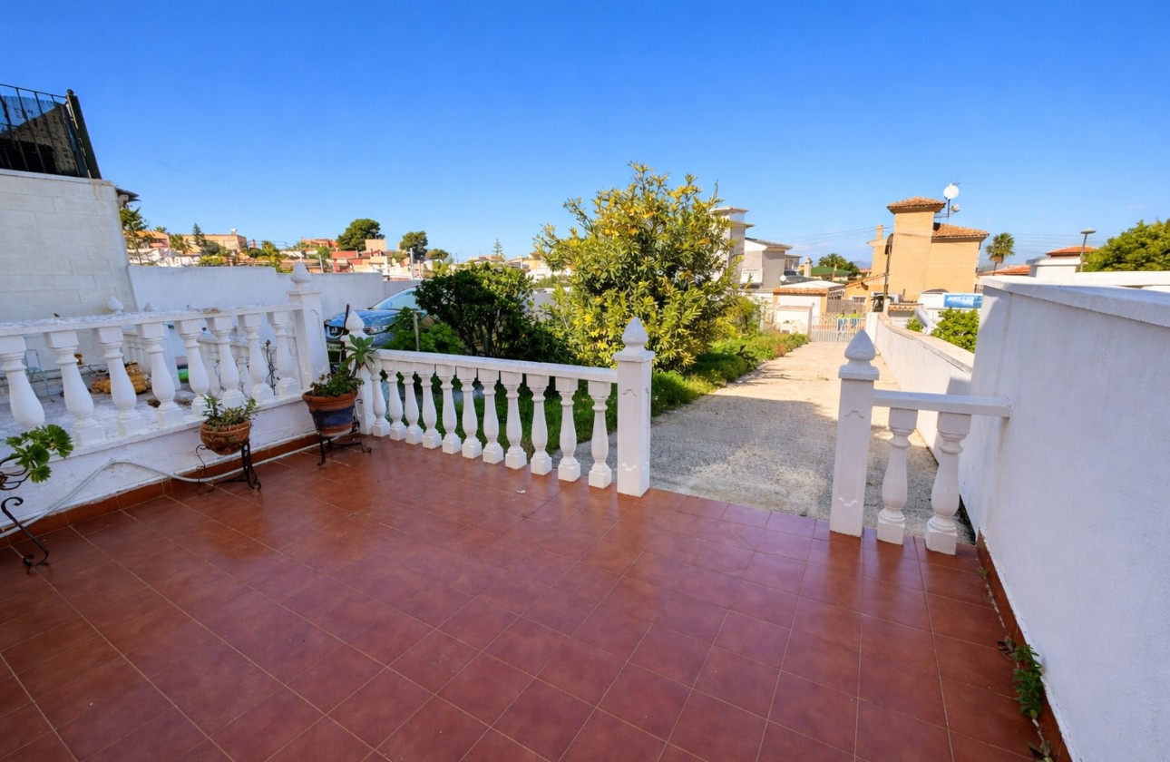 Herverkoop - Vrijstaande Villa -
Torrevieja - Los Balcones