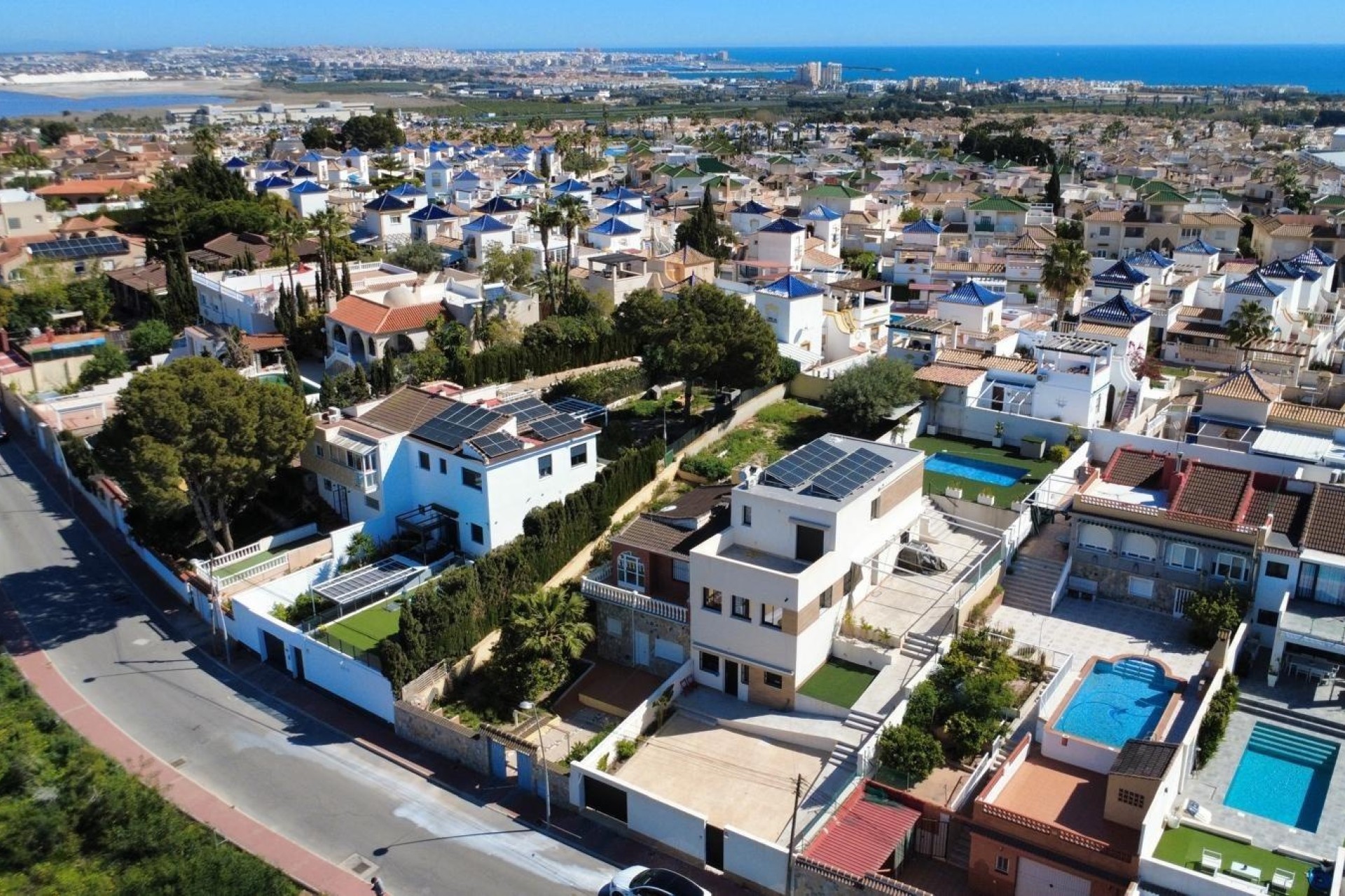 Herverkoop - Vrijstaande Villa -
Torrevieja - Los balcones