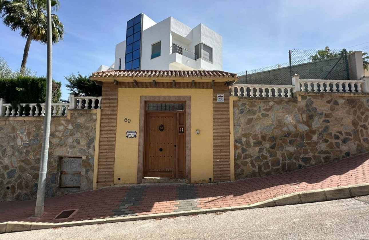 Herverkoop - Vrijstaande Villa -
Torrevieja - Los Balcones