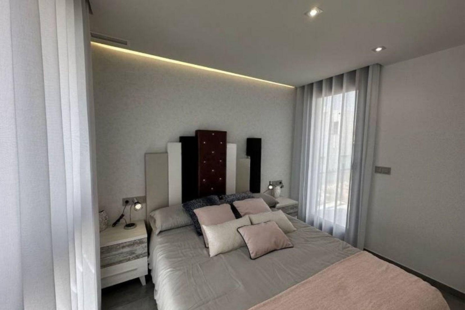 Herverkoop - Vrijstaande Villa -
Torrevieja - Los Balcones