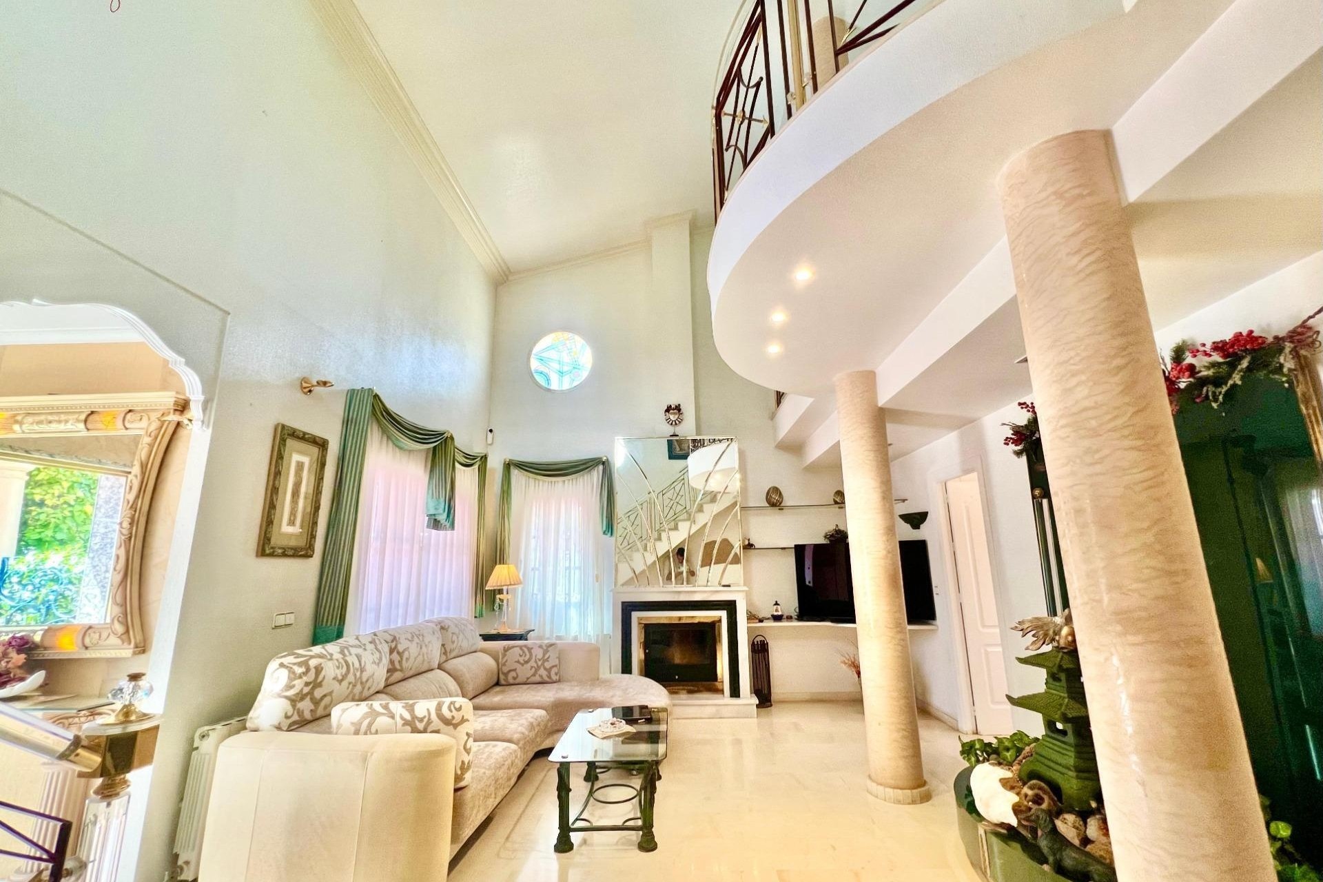 Herverkoop - Vrijstaande Villa -
Torrevieja - Los Balcones