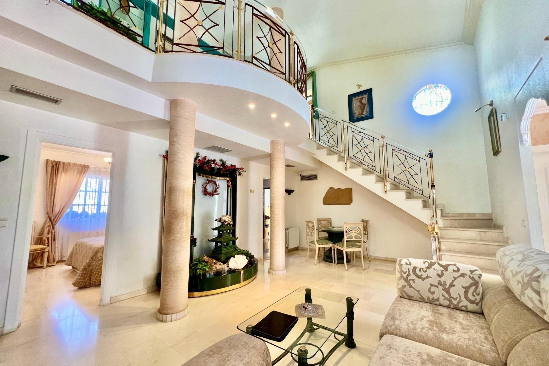 Herverkoop - Vrijstaande Villa -
Torrevieja - Los Balcones