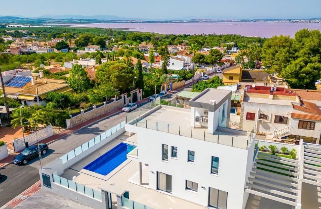 Herverkoop - Vrijstaande villa -
Torrevieja - Los Balcones