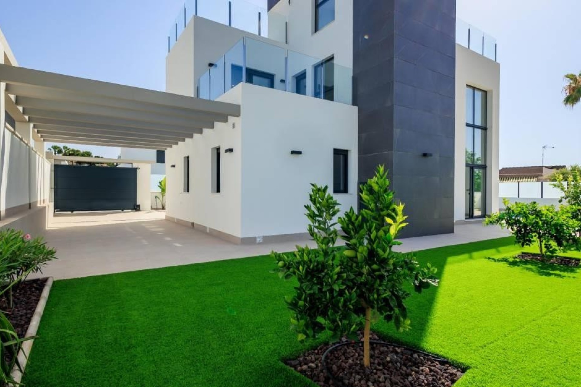Herverkoop - Vrijstaande villa -
Torrevieja - Los Balcones