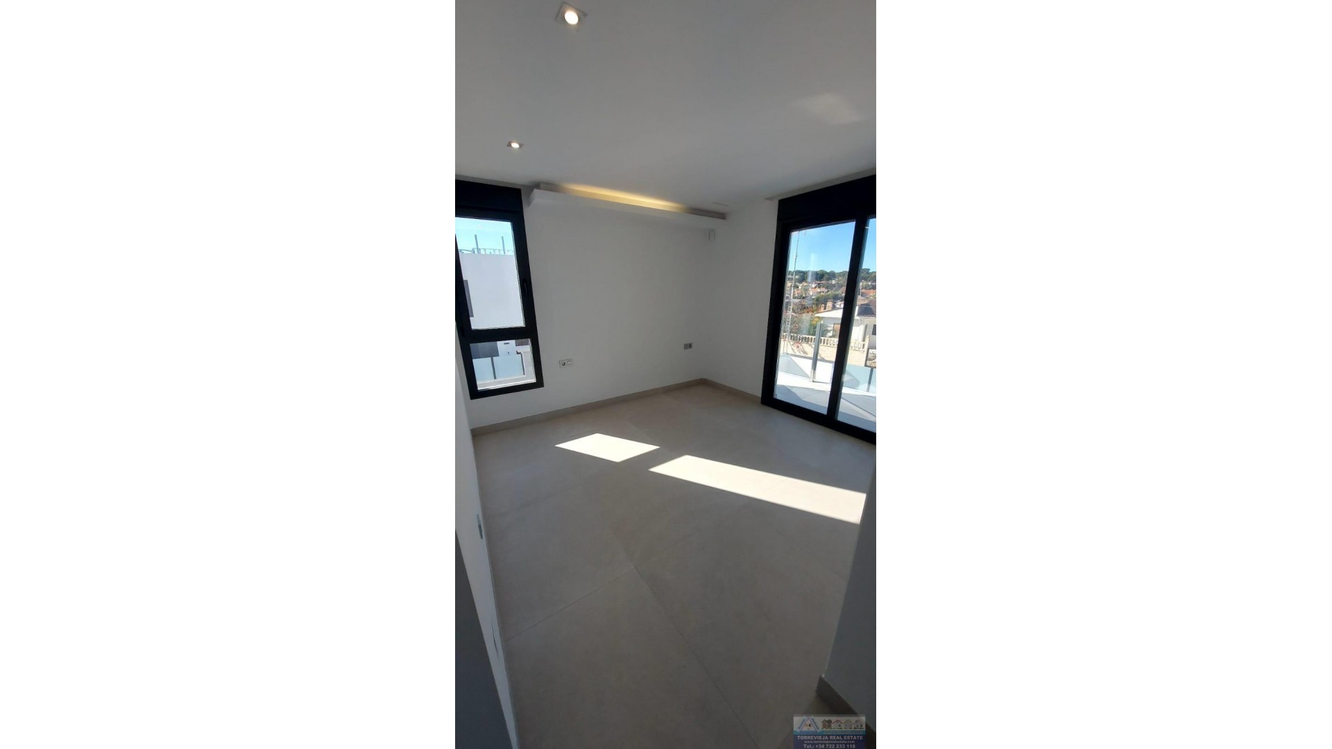 Herverkoop - Vrijstaande Villa -
Torrevieja - Los Balcones