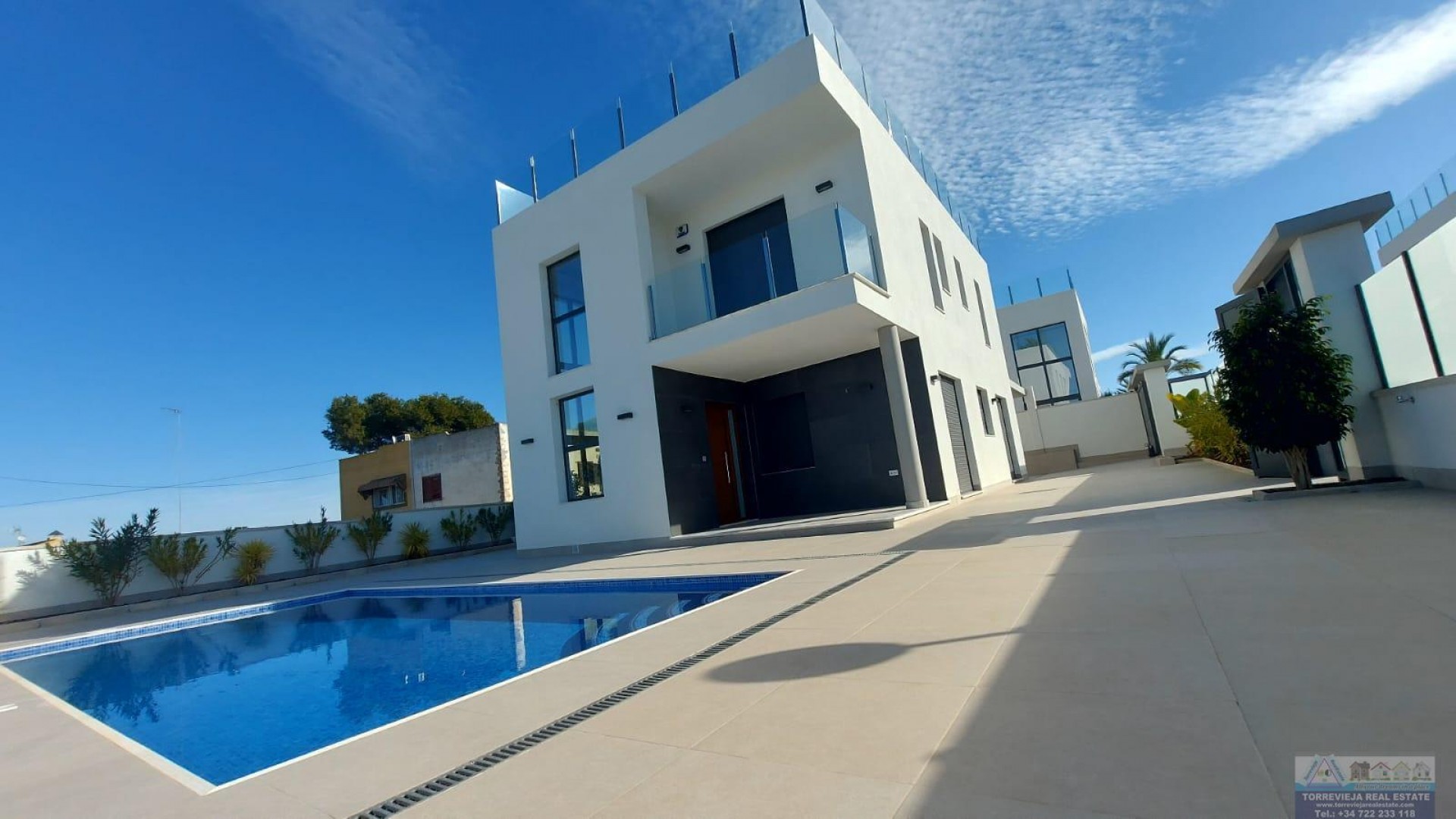 Herverkoop - Vrijstaande Villa -
Torrevieja - Los Balcones