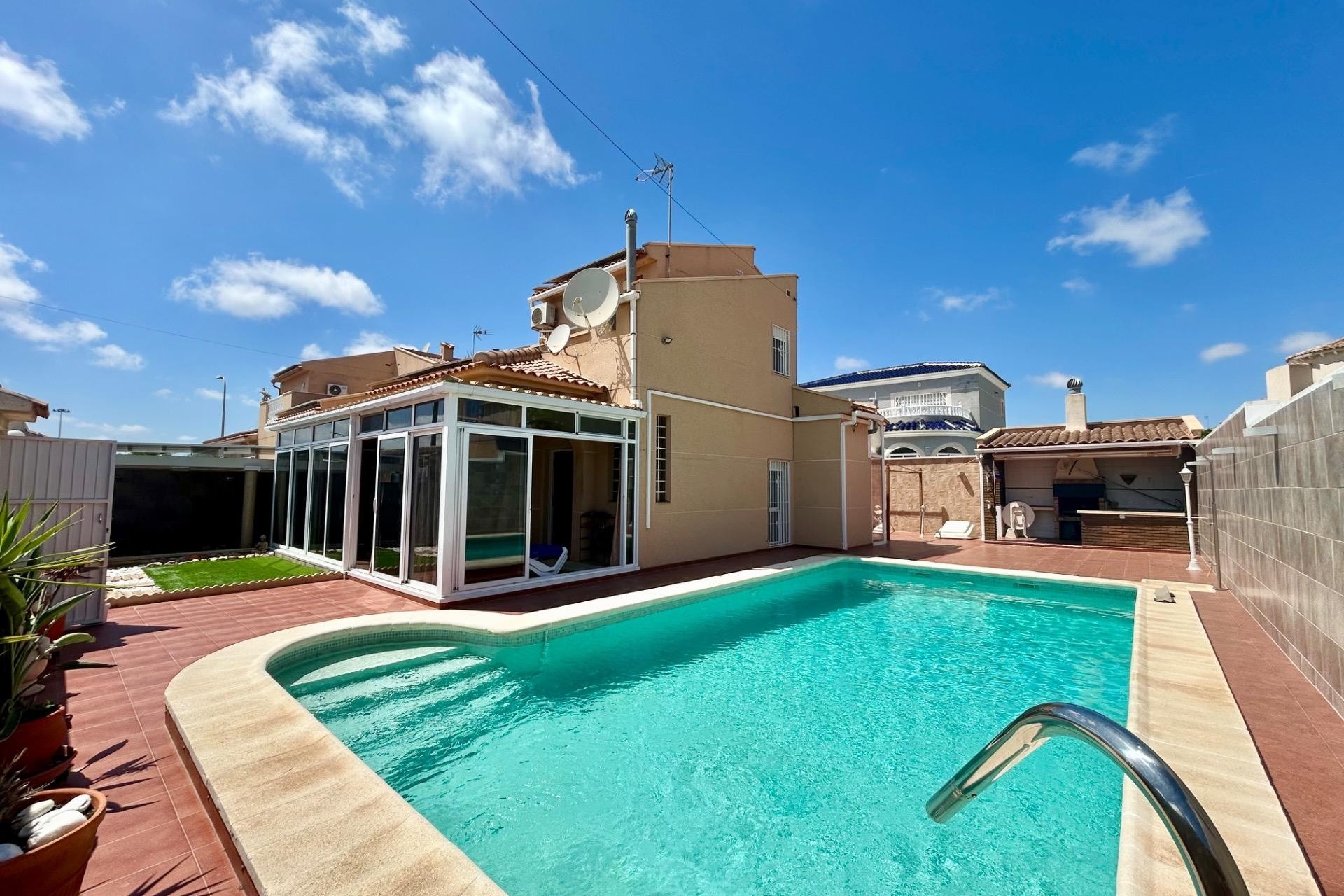 Herverkoop - Vrijstaande Villa -
Torrevieja - San Luis