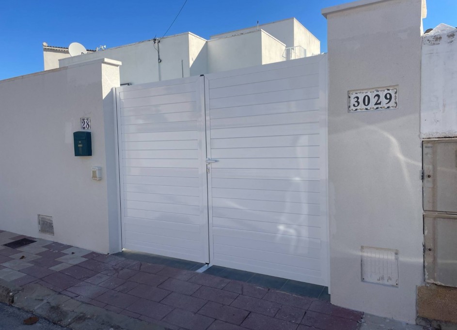 Herverkoop - Vrijstaande Villa -
Torrevieja - San Luis