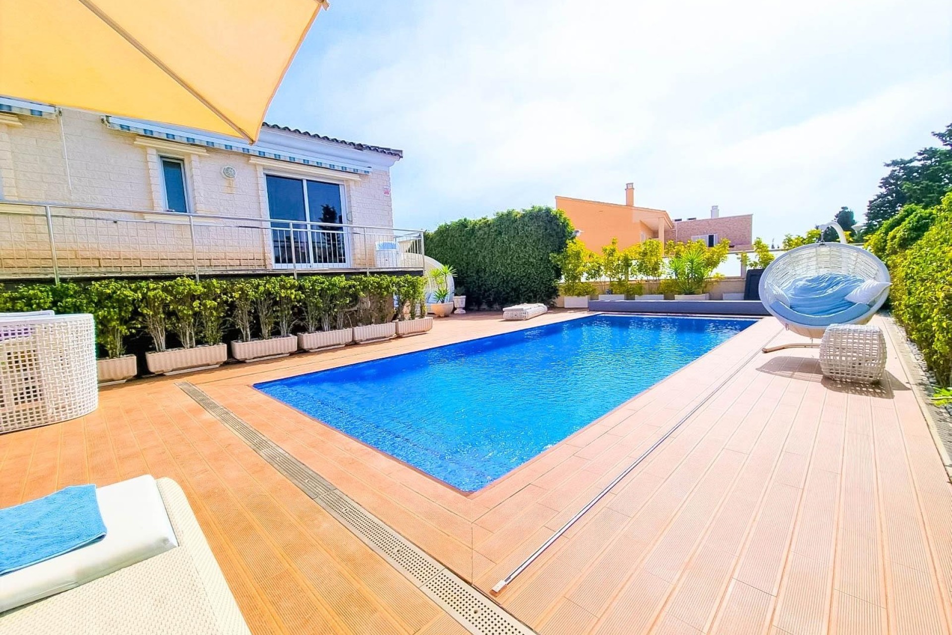 Herverkoop - Vrijstaande Villa -
Torrevieja - Torre la mata