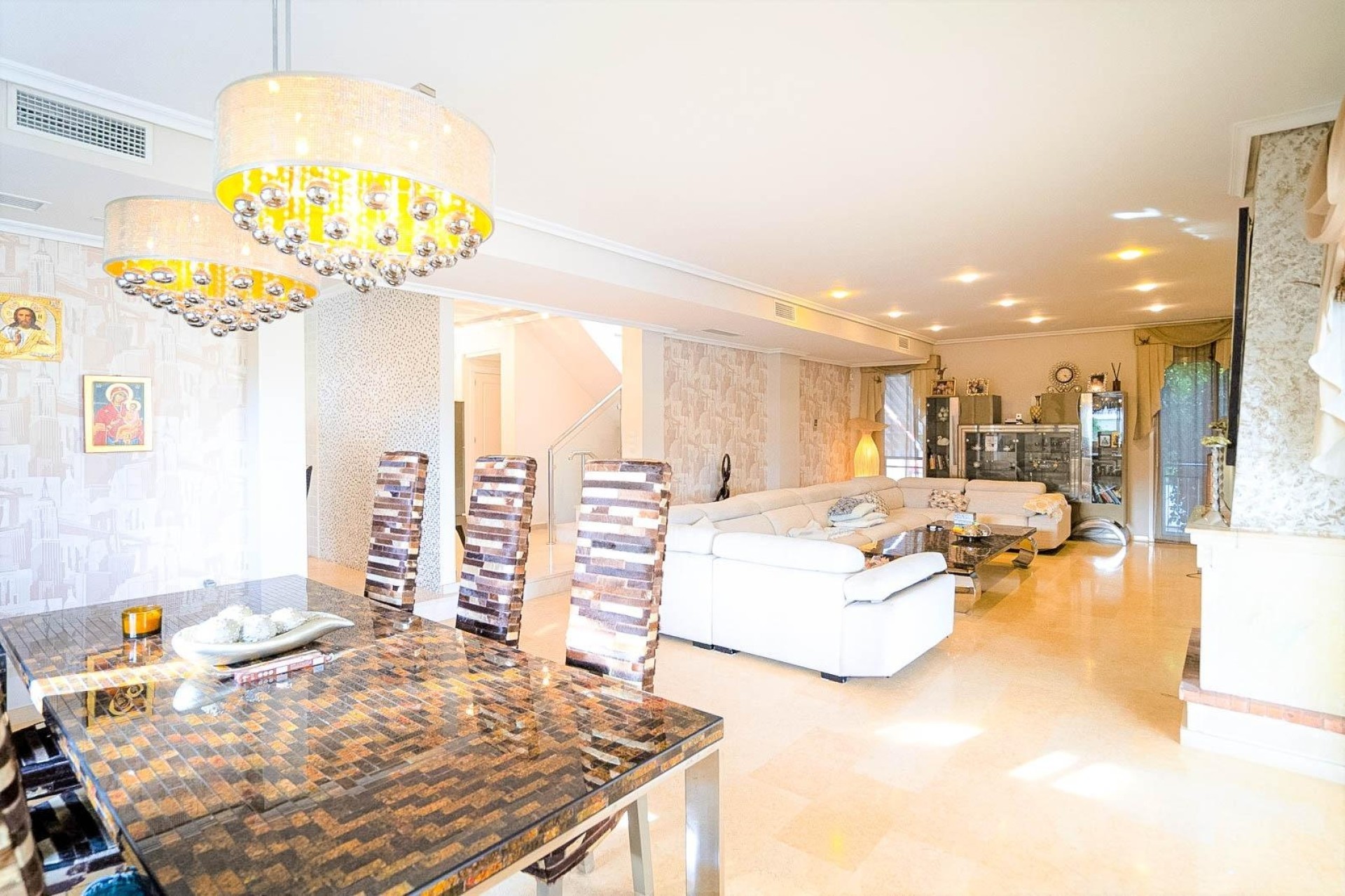 Herverkoop - Vrijstaande Villa -
Torrevieja - Torre la mata