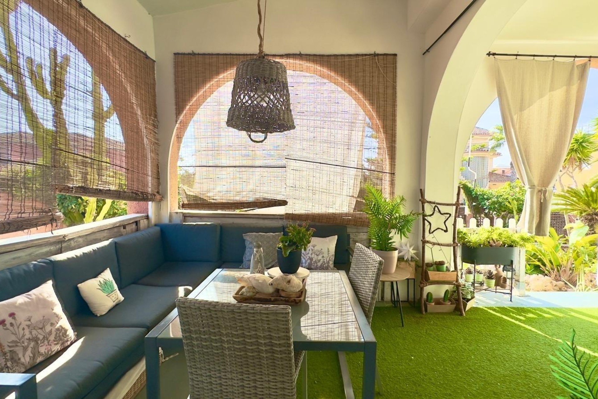 Herverkoop - Vrijstaande Villa -
Torrevieja - Torreblanca