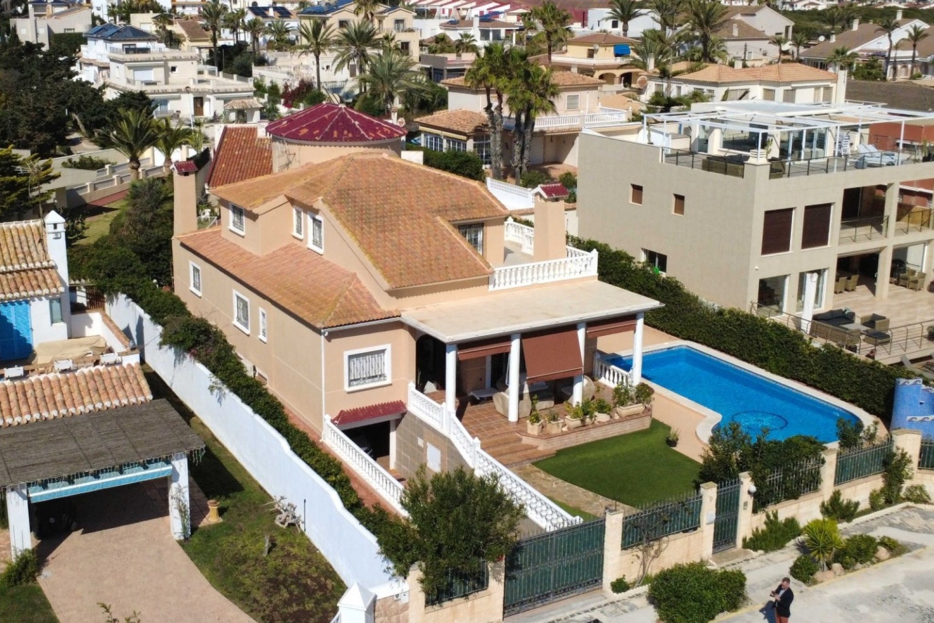 Herverkoop - Vrijstaande Villa -
Torrevieja - Torrelamata - La Mata