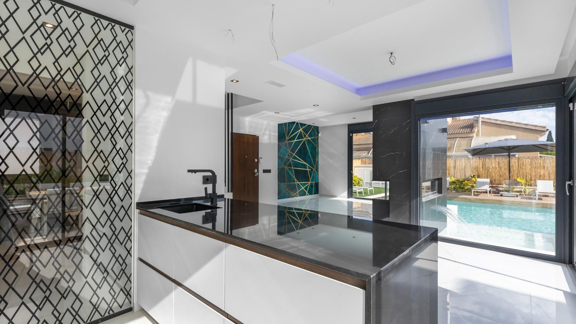 Herverkoop - Vrijstaande Villa -
Torrevieja - Torreta florida