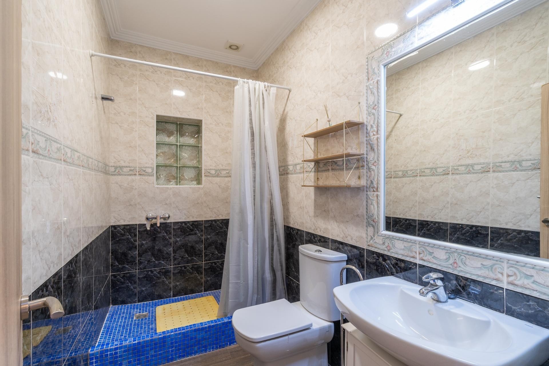 Herverkoop - Vrijstaande Villa -
Torrevieja - Torreta florida