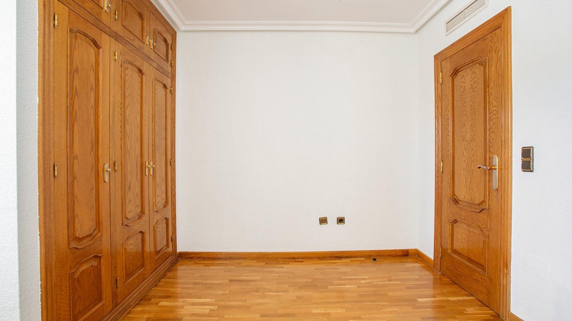 Herverkoop - Vrijstaande Villa -
Torrevieja - Torreta florida